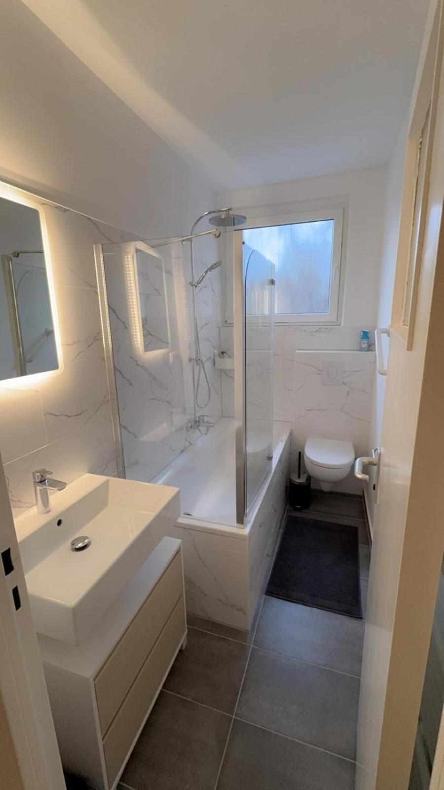 Modernes Ferienapartment In Berlin-neukoelln Appartement